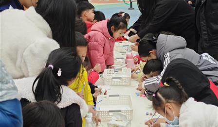 聚焦一(yī)線 | 人(rén)居智慧公司積極營造春節“喜”氣